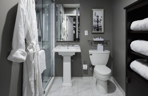 Capitol Hill House | Best Escape in DC! 2 Units Perfect for Families! Close to Top Attractions!