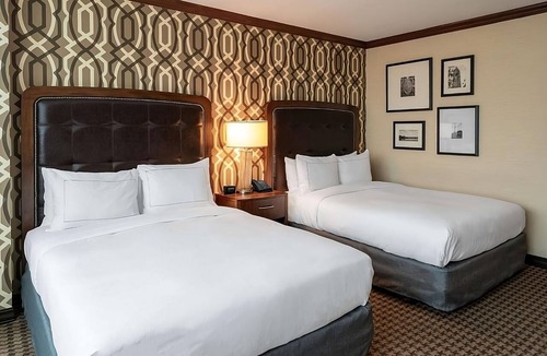 Alexandria West Hotel | Best Place to Unwind! 2 Swimming Pools, Onsite Parking, Pets Allowed!