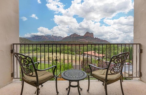 Uptown Sedona Hotel | Best Western Plus Arroyo Roble Hotel & Creekside Villas