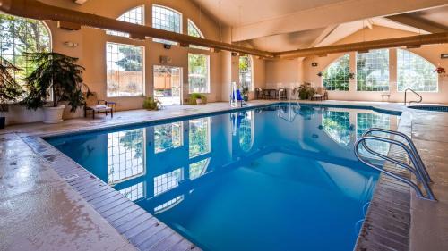 Caldwell Hotel | Best Western Plus Caldwell Inn & Suites