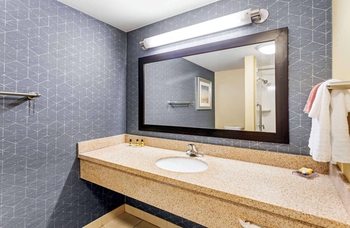 Carterville Hotel | Best Western Plus Provo University Inn