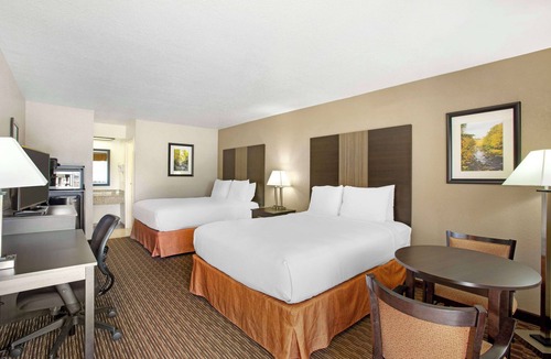 Overgaard Hotel | Best Western Sawmill Inn