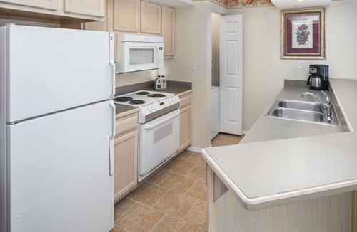 Table Rock Apartment | Better Choice for your Vacation! Pool, Kitchen, Close to New Shanghai Theatre