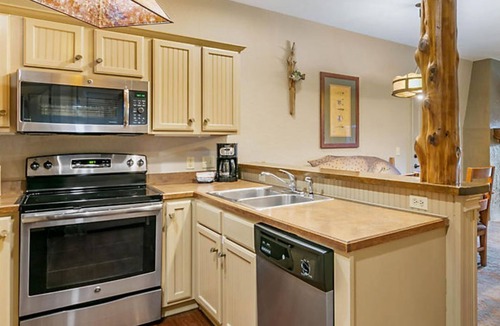 Big Cedars Resort | Big Cedar Wilderness Club 2-bedroom resort in fabulous Ridgedale with fitness