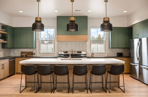 Hurricane Villa | Big Fun Retreat: Private Pool+Spa: Game Rooms + Golf : Near Sand Hollow