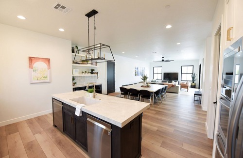 Hurricane Villa | Black Ridge Villa near Sand Hollow & Zions. Sleeps 32. Private pool & hot tub.