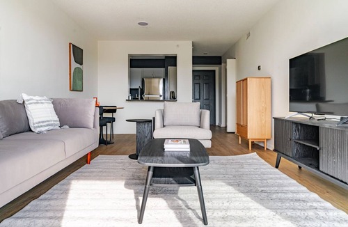 Bluemont Apartment | Blueground | Ballston, pool & gym, nr Pentagon