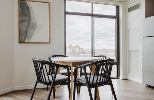 Ballston Apartment | Blueground | Ballston, pool, nr Arlington Park