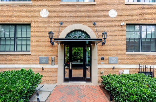 Navy Yard Apartment | Blueground | Capitol Riverfront, rooftop, nr National Mall