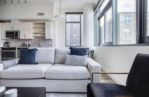 West End Apartment | Blueground | Dupont Circle, pool, nr Lincoln Memorial