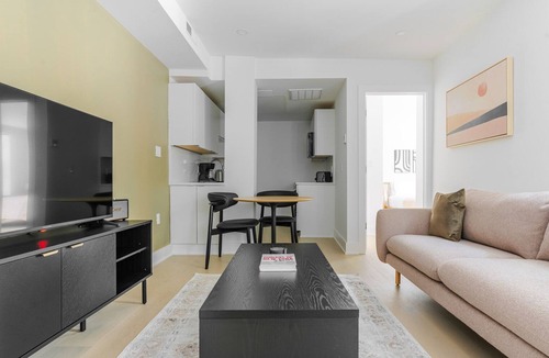 Kalorama Heights Apartment | Blueground | Kalorama Heights, fitness, nr Zoo