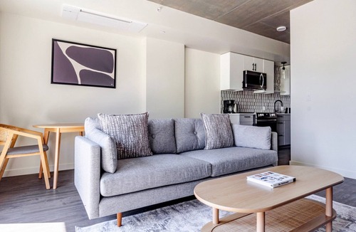 Northwest Bellevue Apartment | Blueground | Northwest Bellevue, rooftop, nr Bellevue Park