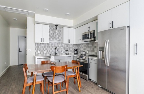 Northwest Bellevue Apartment | Blueground | Northwest Bellevue, view, nr Bellevue Park