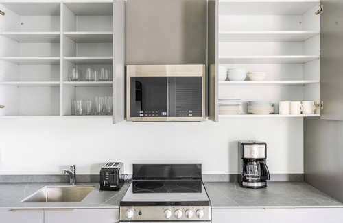 Truxton Circle Apartment | Blueground | Truxton Circle, fitness, nr Union Market