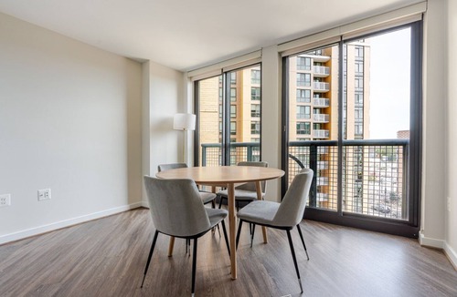 Ballston Apartment | Blueground | Virginia Sq, pool & w/d, nr parks