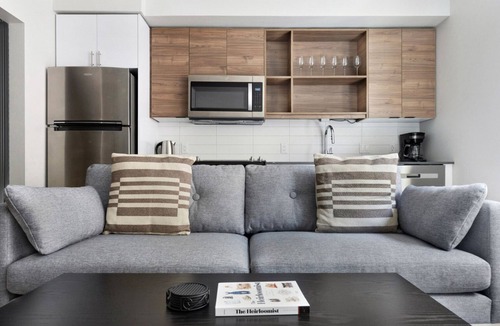 West Queen Anne Apartment | Blueground | West Queen Anne, view, nr Kerry Park