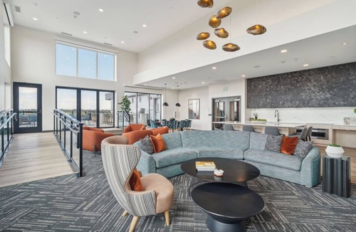 Wilburton Apartment | Blueground | Wilburton, fitness center, nr Bellevue Park
