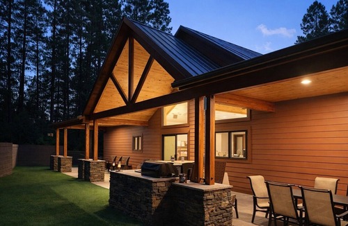 Munds Park Cabin | Bluejay Getaway! A Luxury Cabin in Munds Park Pet Friendly 12 guests
