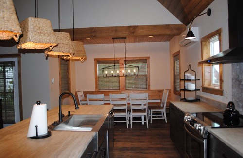 Morehead City Cabin | Bluff cabin #6 Luxury Awaits: Bunk Room Extravaganza and 5 Person Hot Tub