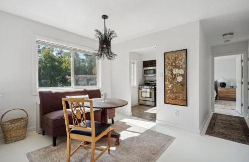 Aurora Highlands House | Boutique Flats on Fort Scott Drive -1BR exec suites, free parking