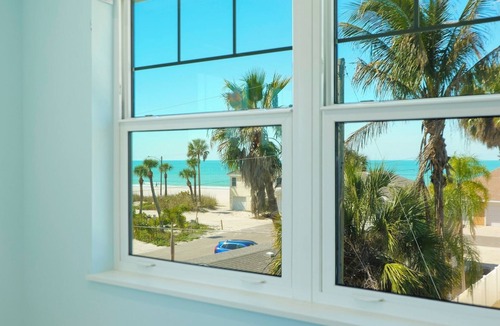 Ilexhurst House | Brand NEW! Beach house - 100 yards from Beach
