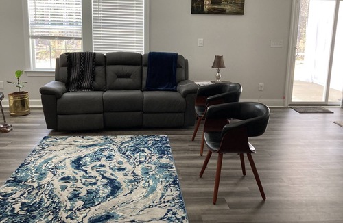 Black River House | Brand New Modern Home Getaway