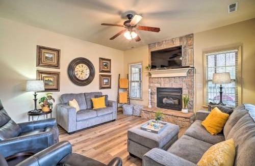 Branson West Villa | Branson West Villa w/Golf Course View & Pool!
