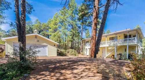 Show Low House | Breathtaking Cottage Secluded in a Privileged Area in Show Low, Arizona