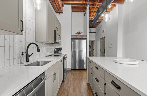 Downtown St. Louis Apartment | Brick & Bed Riverfront Lofts, G 208