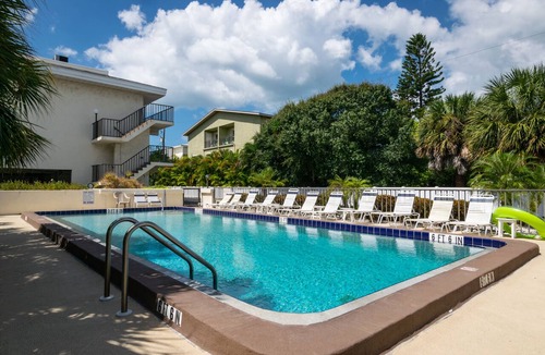 Bradenton Beach Condo | Bridgeport 101 · Gulf Views