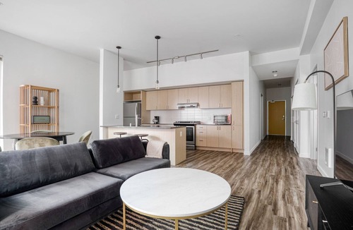 Wilburton Apartment | Bright Bellevue 2BR w/BBQ, Gym, W/D, near Spring District, by Blueground