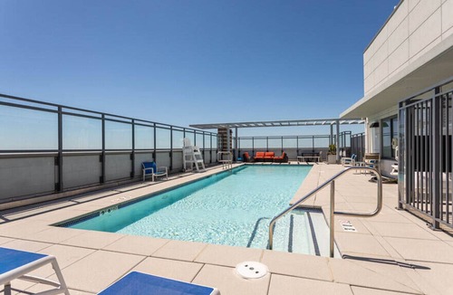 Woodmont Triangle Apartment | Bright Bethesda Bainbridge 1BR w/Concierge, Gym, W/D, walk to Metro, by Blueground