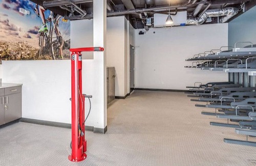Columbia City Apartment | Bright Columbia City 2BR w/ W/D & Gym, steps to Light Rail, by Blueground
