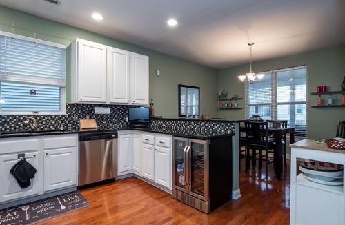 Weinland Park House | Brilliant, Spacious Home in Short North