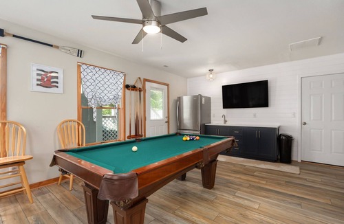Sea Acres House | Bring your dog to Duck - Updated Four Seasons family friendly home!