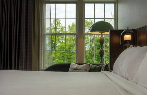 Saratoga Springs Hotel | Brookmere Saratoga, a Tribute Portfolio Hotel
