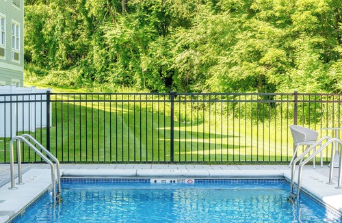Saratoga Springs Hotel | Brookmere Saratoga, a Tribute Portfolio Hotel