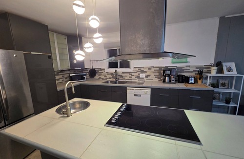 Brossard House | Brossard home inn2