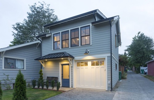 Seattle House | Bryant Cottage! Charming Cottage in Convenient Neighborhood. Near UW.