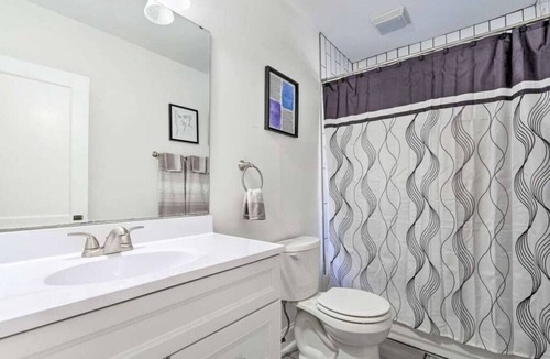 Franklin Park House | Bryden Rd Beauty Near Franklin Park and Downtown