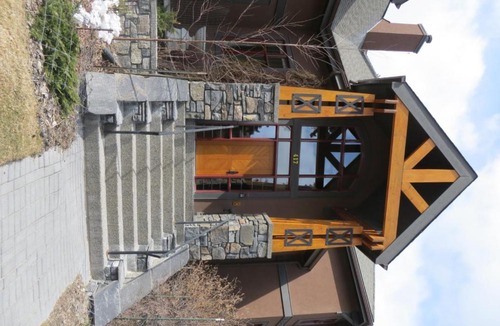 Banff Bed & Breakfast | Buffaloberry Bed & Breakfast