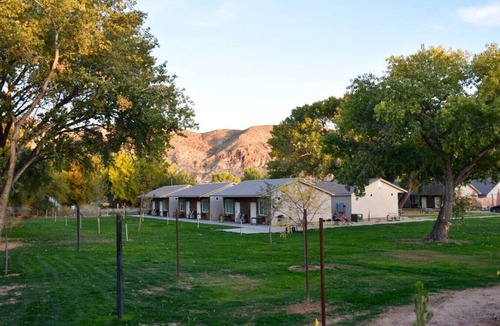 La Verkin Cabin | Bunkhouse 2A Close To National Parks