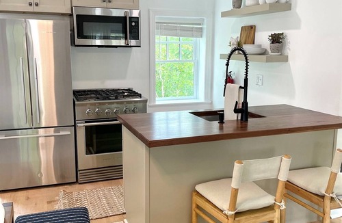 Cape May Hotel | Buttonwood Boutique Hotel Cottage A, Beach & Town