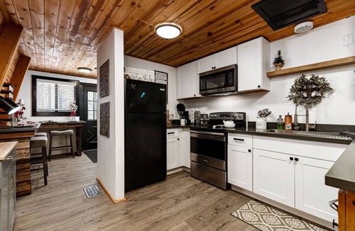 Williams Cabin | Cabin Near Grand Canyon South Entrance 1 hour away – Quiet Forest Retreat