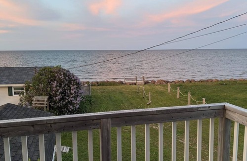 Grand-Digue Cottage | Caissie Cape Cottage w/water views & beach access