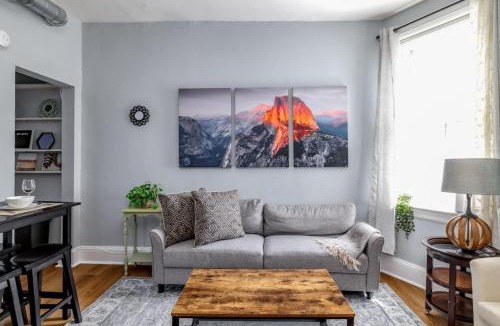 Adams Morgan Apartment | Calvert Cottage - Sleeps 12, THREE Units In Central Adams Morgan