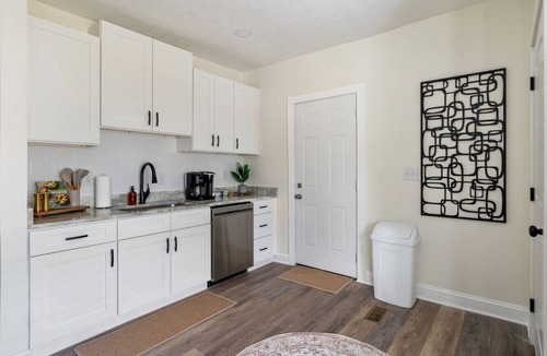 Weinland Park House | Campus Cottage - Entire Home|Renovated|Patio|OSU