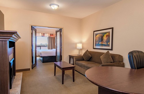 High River Hotel | Canalta Hotel High River