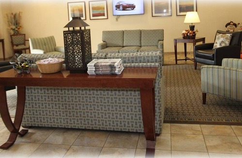 Fredericksburg Hotel | Candlewood Suites Fredericksburg, an IHG Hotel