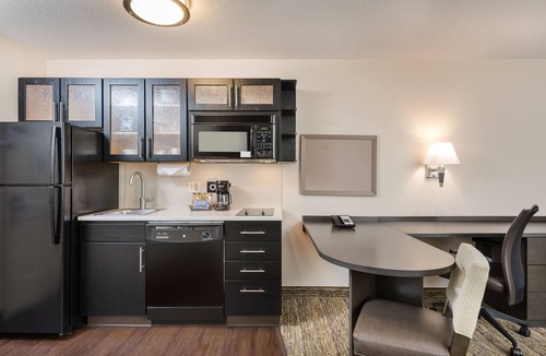 Dulles Town Center Hotel | Candlewood Suites Washington Dulles Sterling by IHG